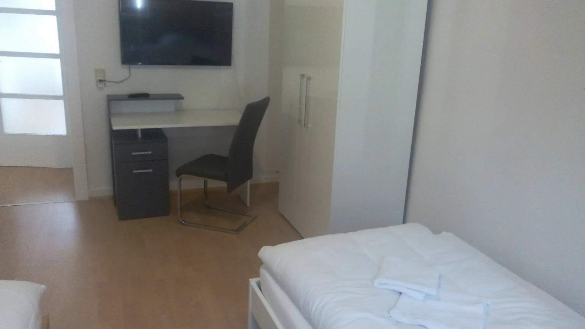 Pension Donau Apartments Hanower Niemcy
